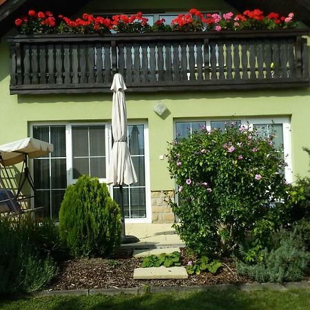 Rožnov pod Radhoštěm Apartment Amelie מראה חיצוני תמונה