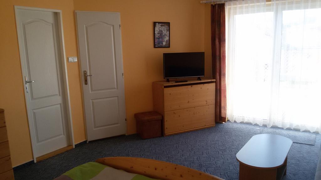 Rožnov pod Radhoštěm Apartment Amelie מראה חיצוני תמונה