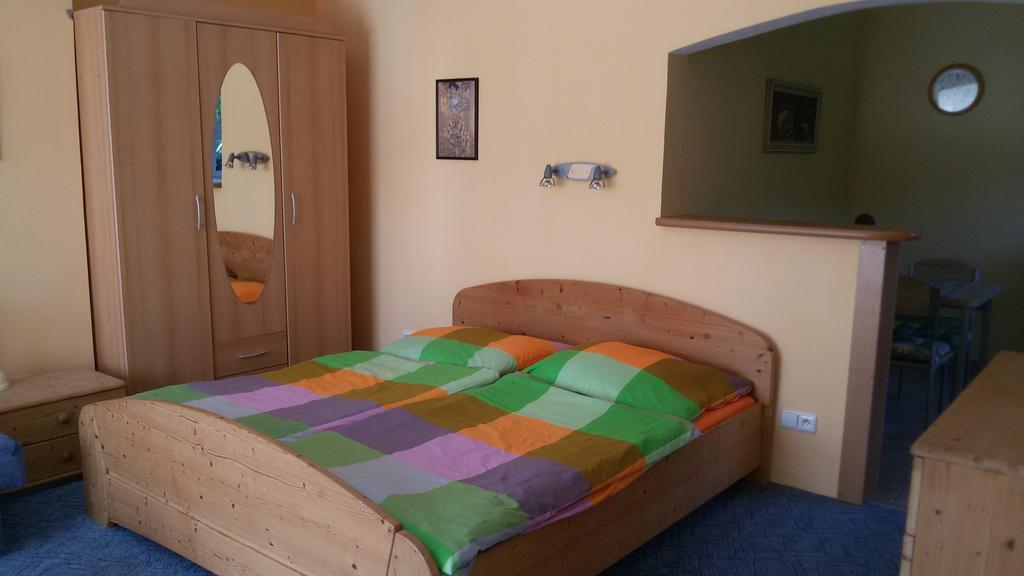 Rožnov pod Radhoštěm Apartment Amelie מראה חיצוני תמונה
