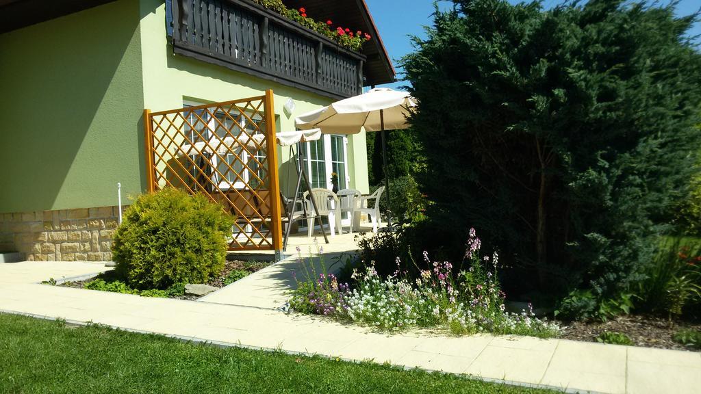 Rožnov pod Radhoštěm Apartment Amelie מראה חיצוני תמונה