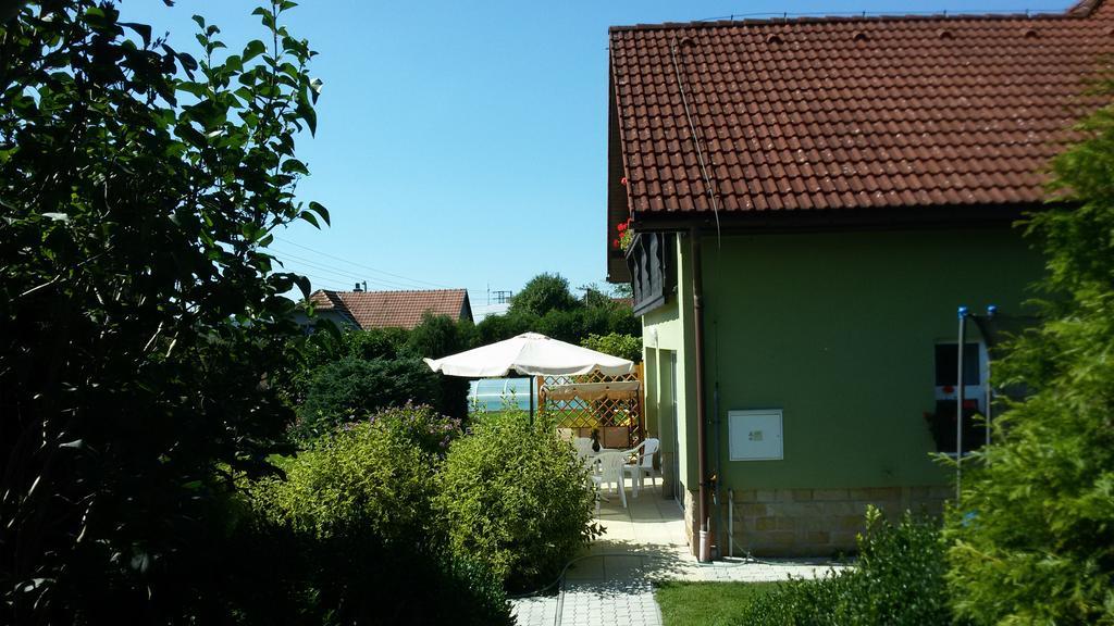 Rožnov pod Radhoštěm Apartment Amelie מראה חיצוני תמונה